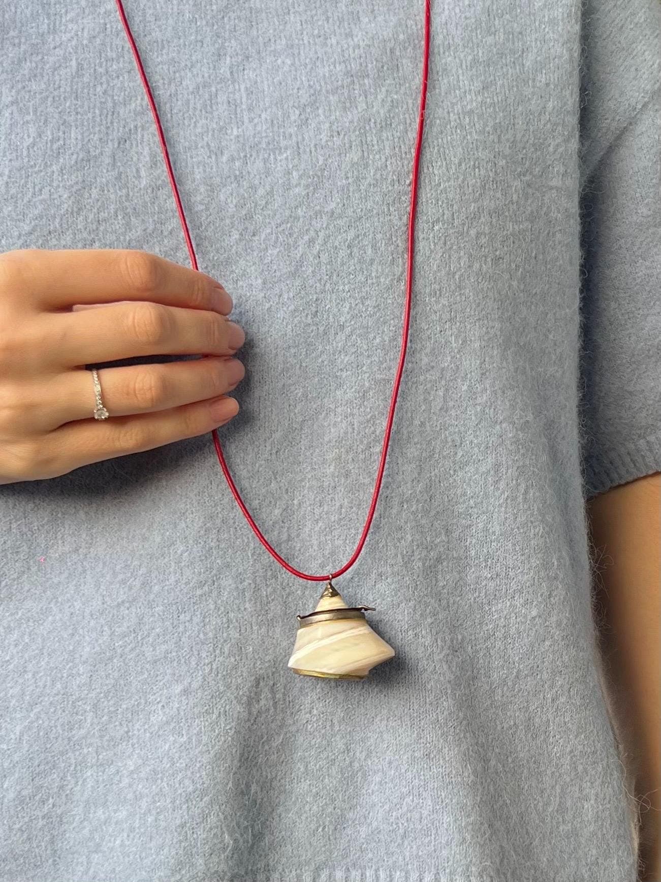 Rare Mother-of-Pearl Snuff Box Pendant: Spanish Keepsake / Pill Box