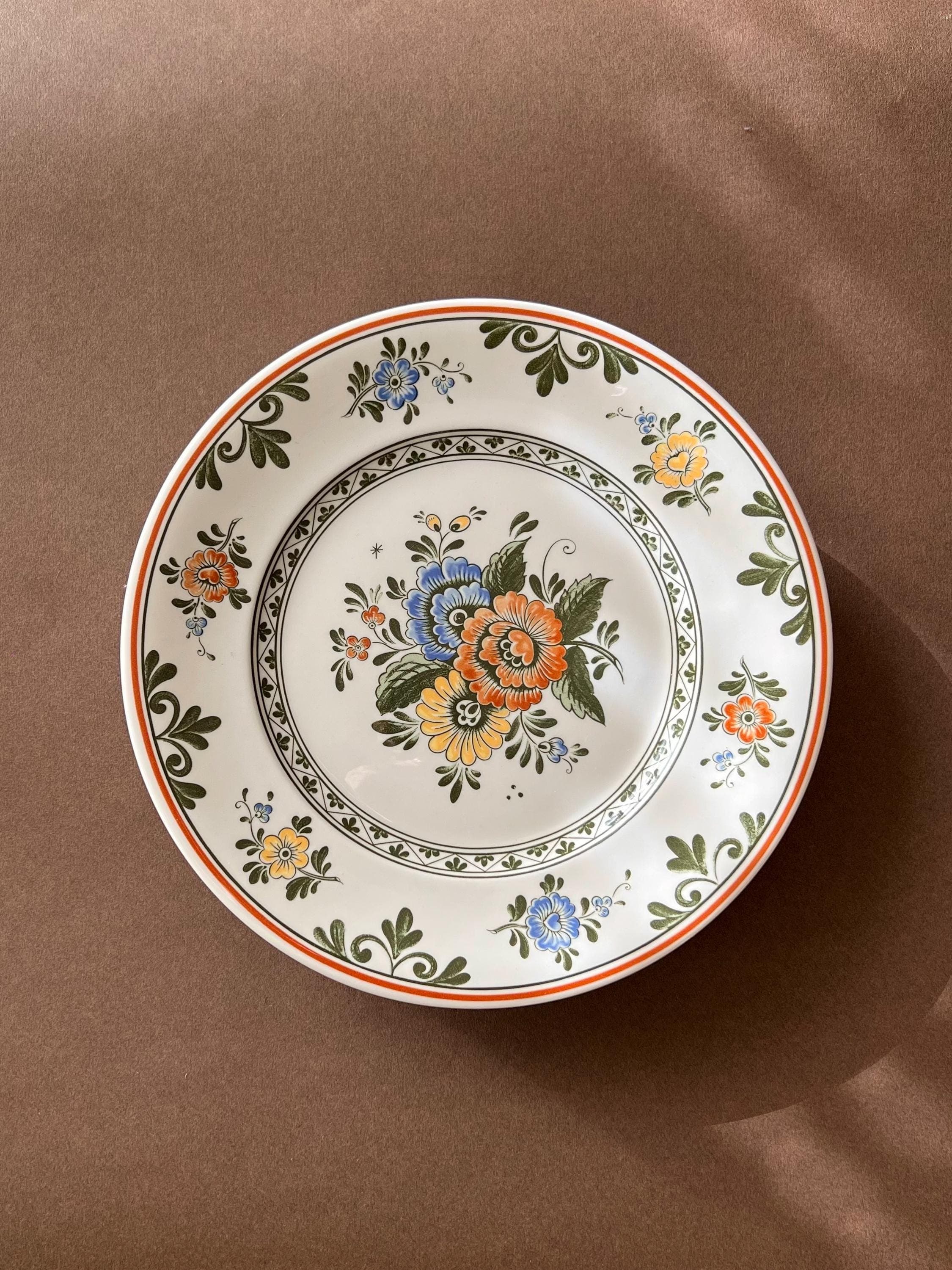 Villeroy & Boch “Amsterdam” Floral Design Plates – Set of 4/6/8