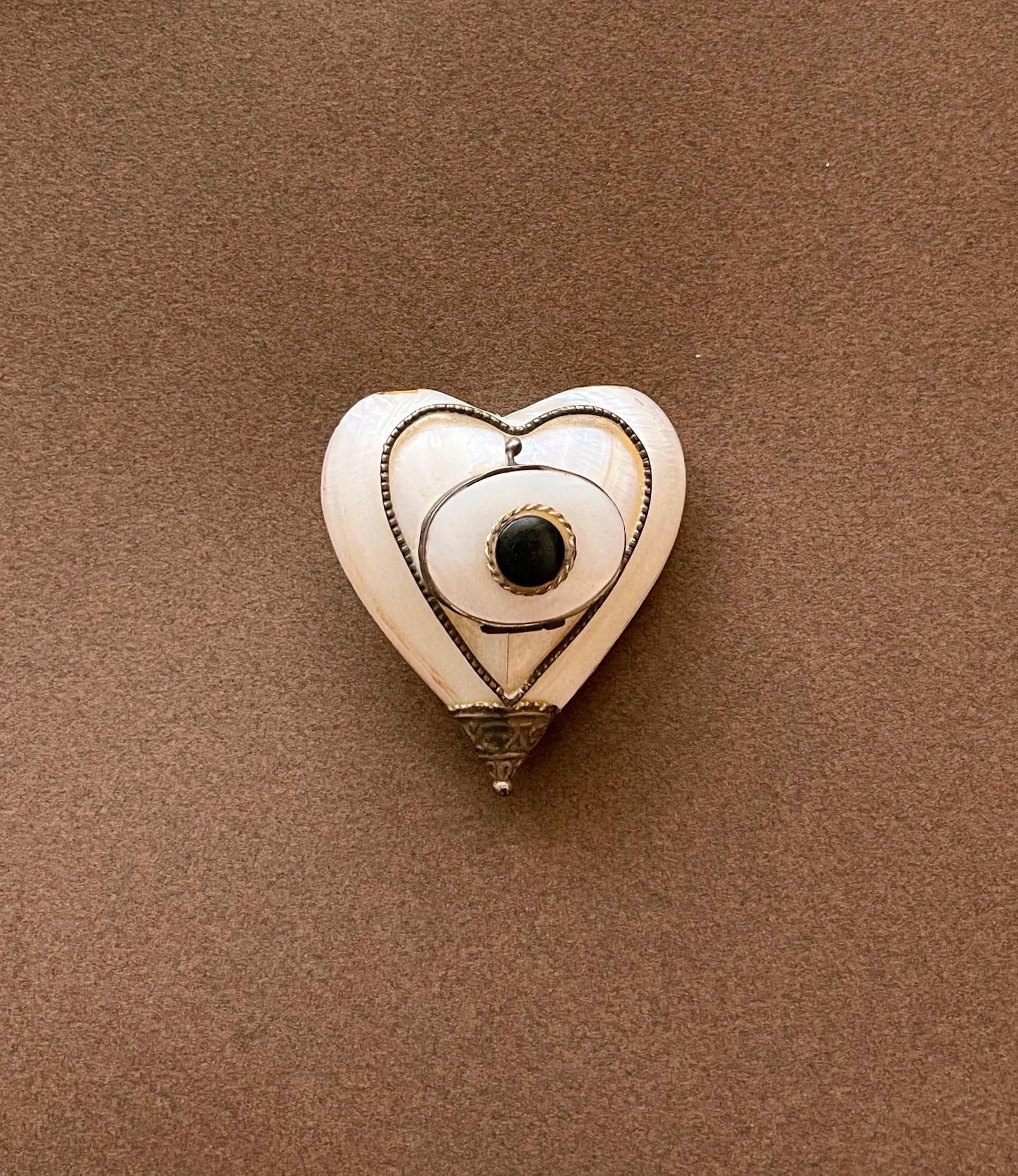 Antique Mother-of-Pearl Heart Snuff Box: Spanish Keepsake / Pill Box, Late 1800s - Early 1900s