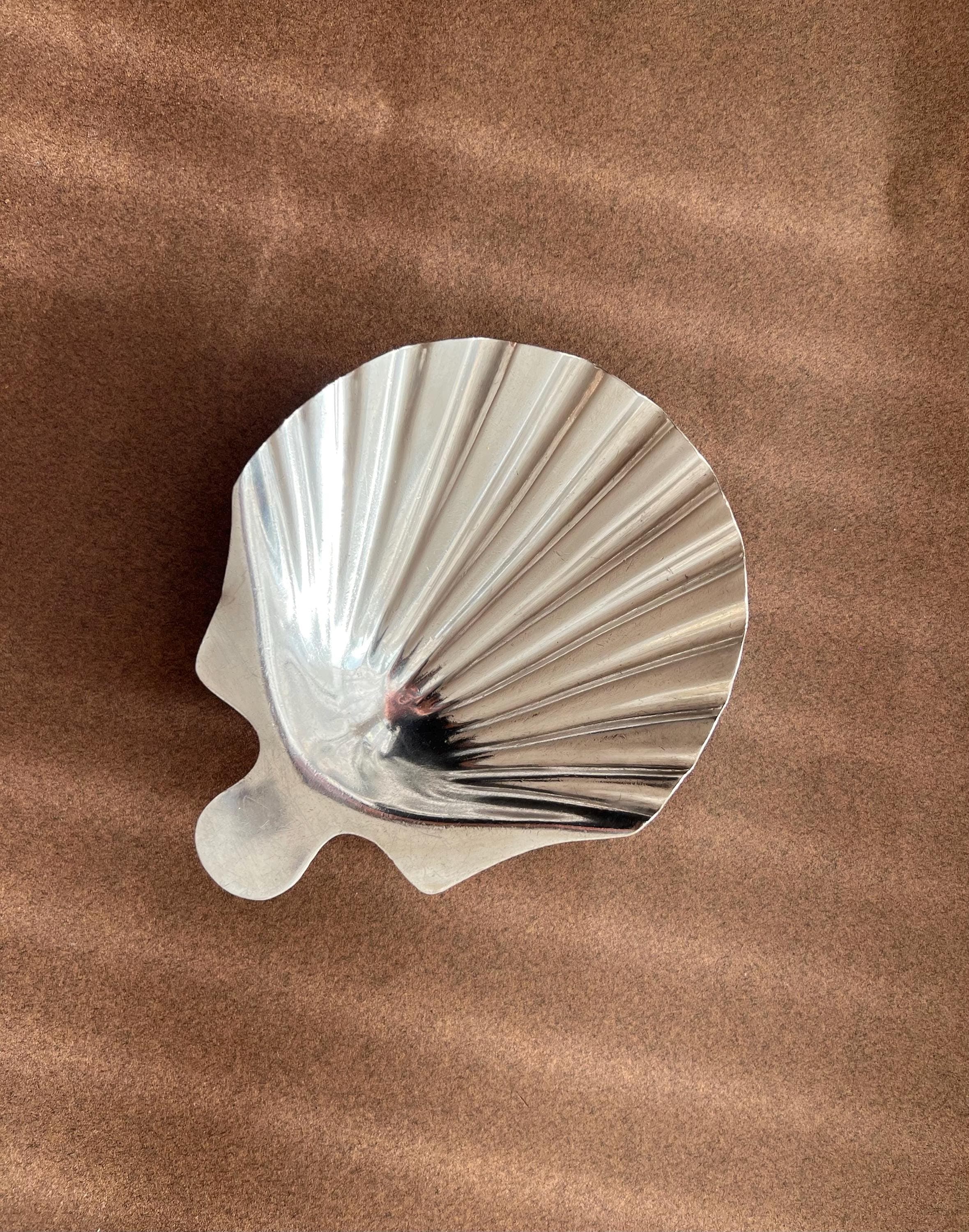 Antique French Silverplated Shell Dish Hôtel Silver by Halphen